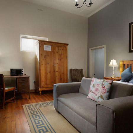 Horse And Mill Guesthouse كوليزبيرغ المظهر الخارجي الصورة